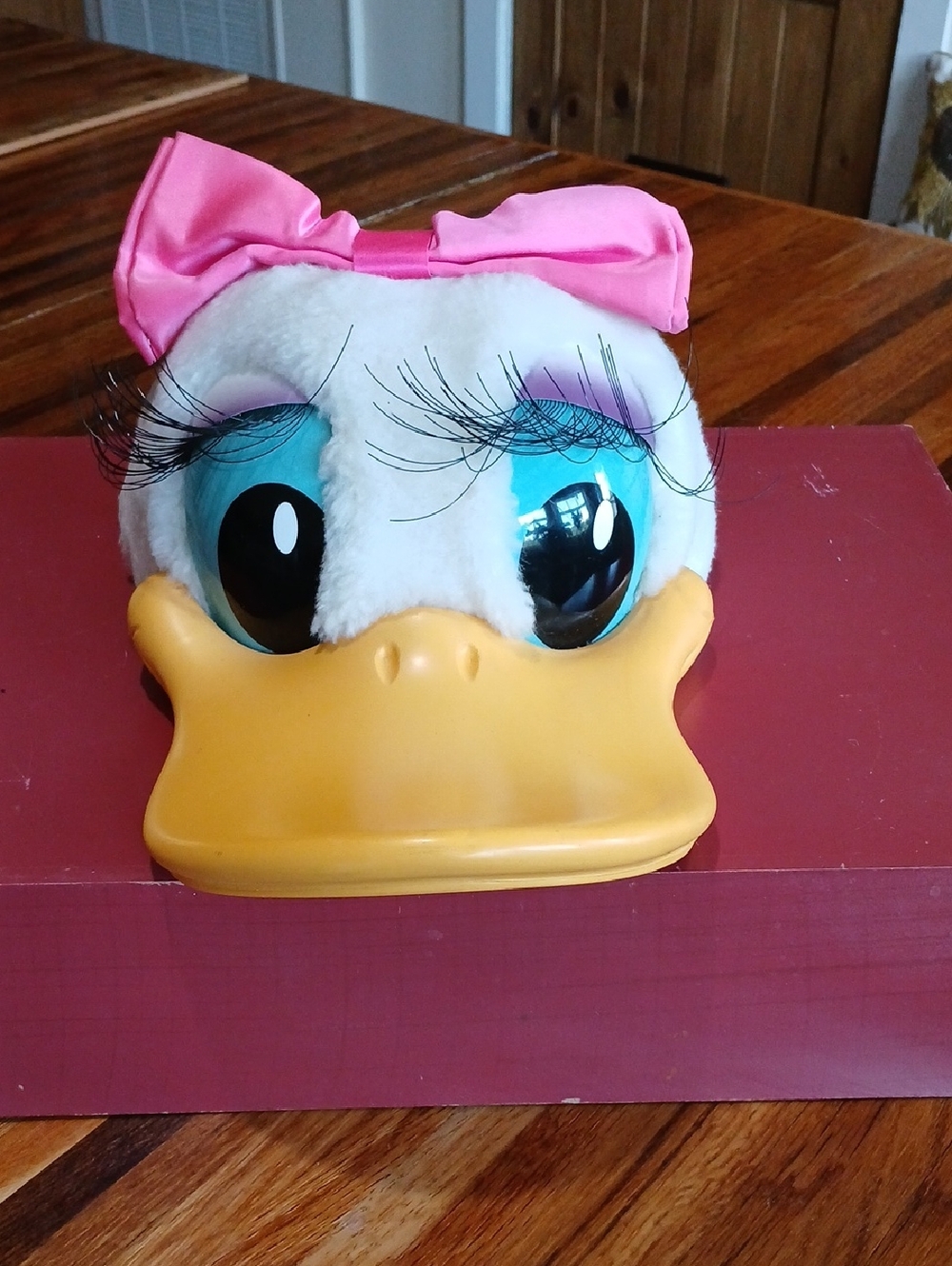 Vintage Disney White Daisy Duck Plush Head Trucker Hat